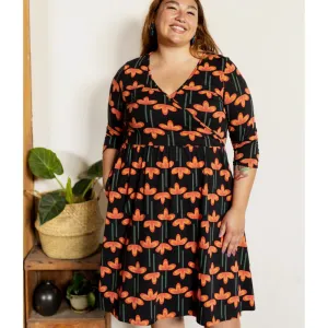 Callie 3/4 Sleeve Plus Size Wrap Dress Mod Daisy Poppy