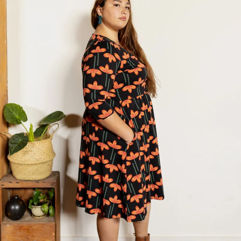 Callie 3/4 Sleeve Plus Size Wrap Dress Mod Daisy Poppy