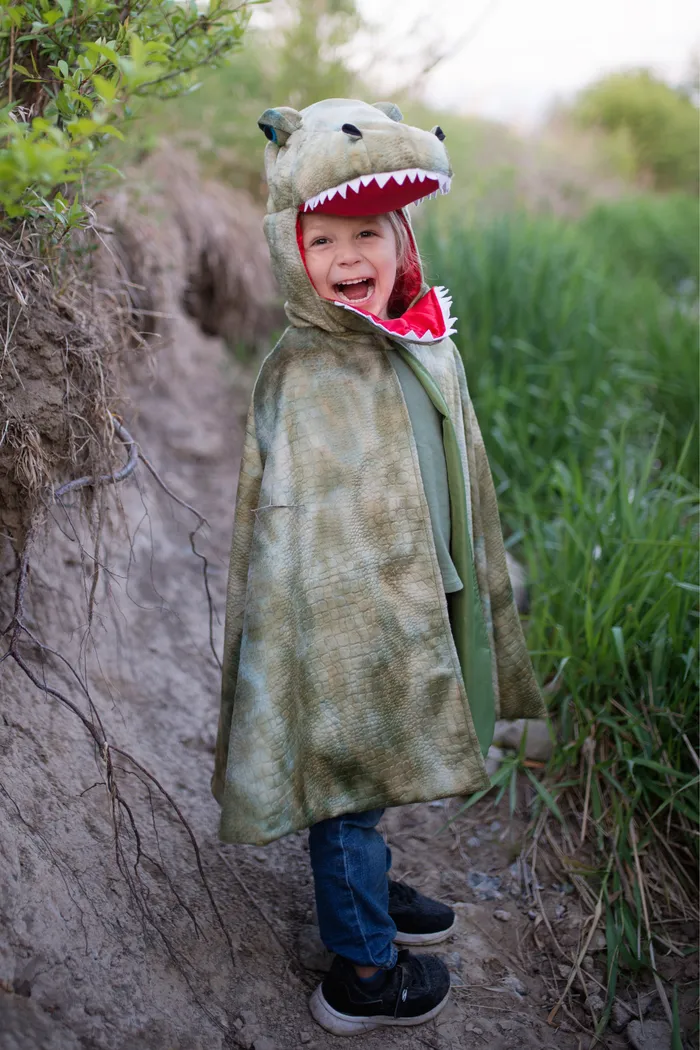 Great Pretenders Grandasaurus T-Rex Cape 4/6