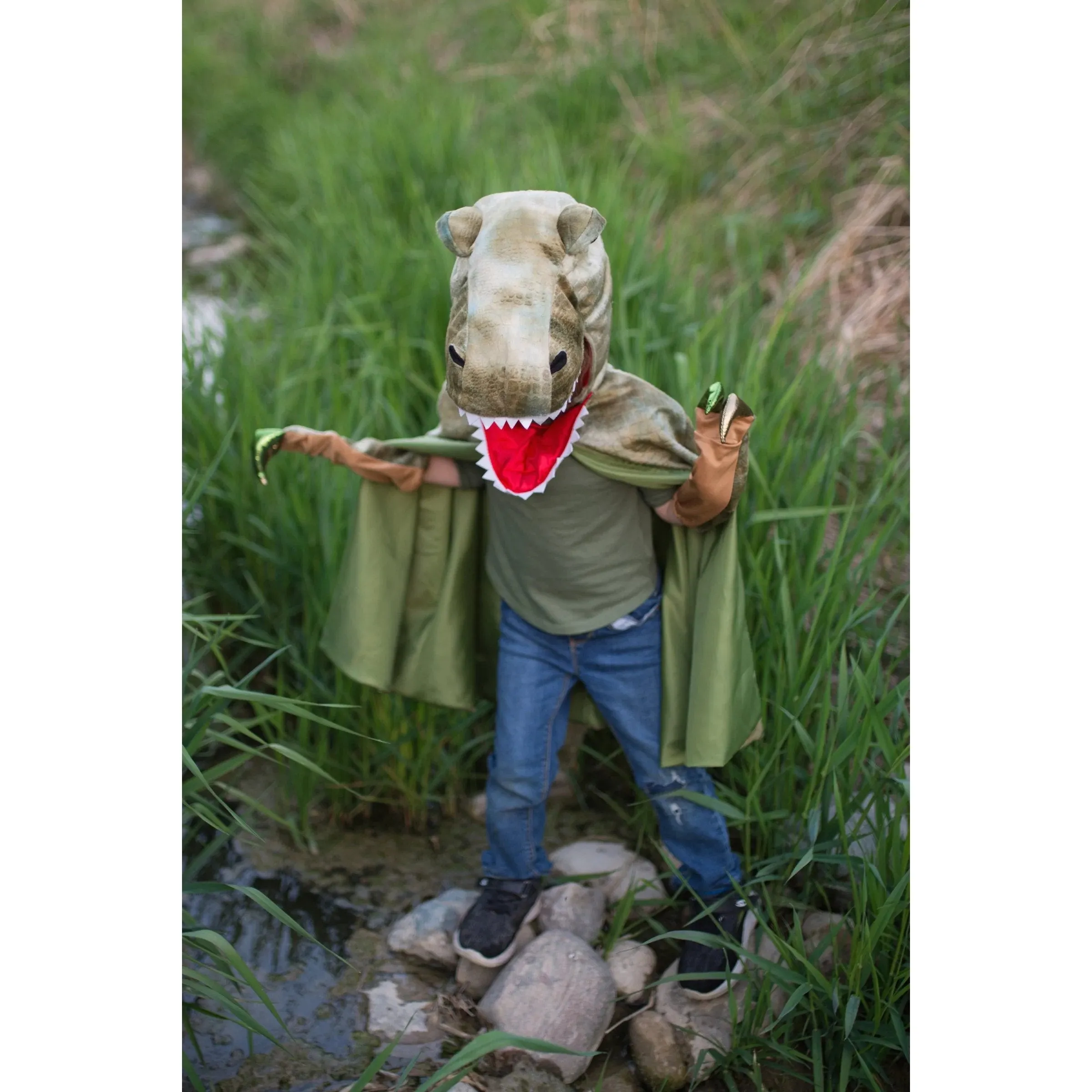Great Pretenders Grandasaurus T-Rex Cape 4/6