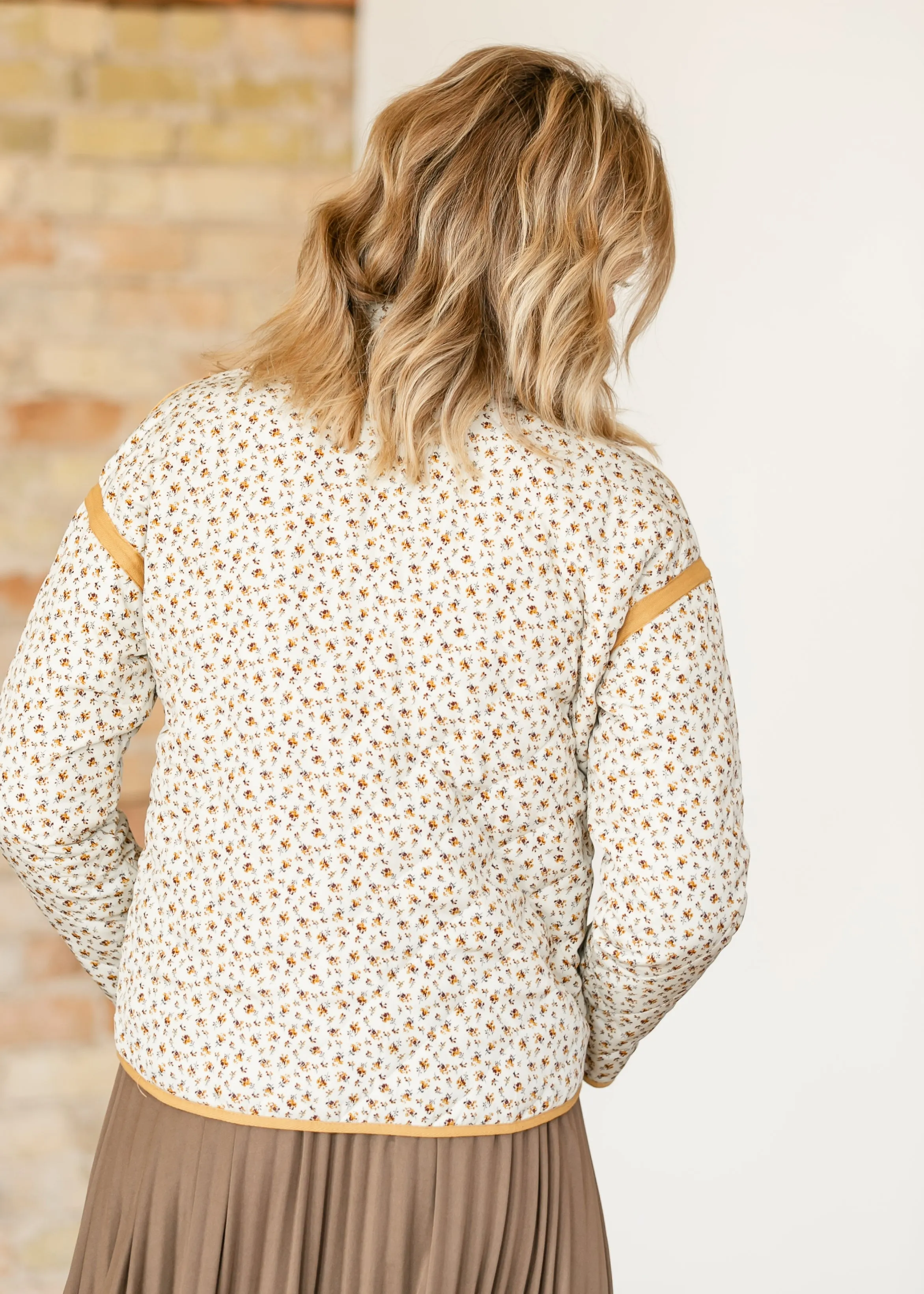Polar Collar Floral Print Quilted Jacket
