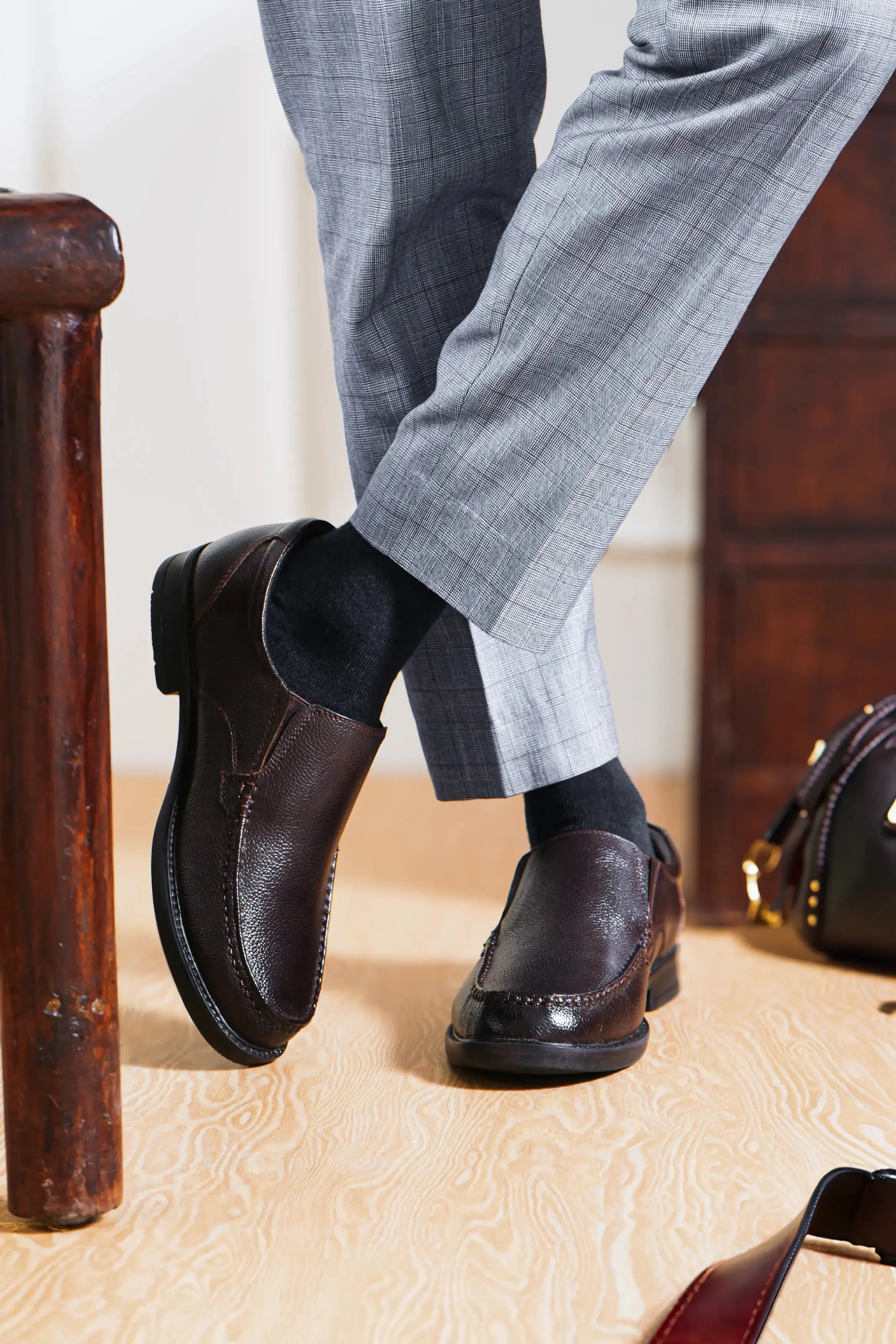 Posh Trumock Full Grain Leather Slip Ons