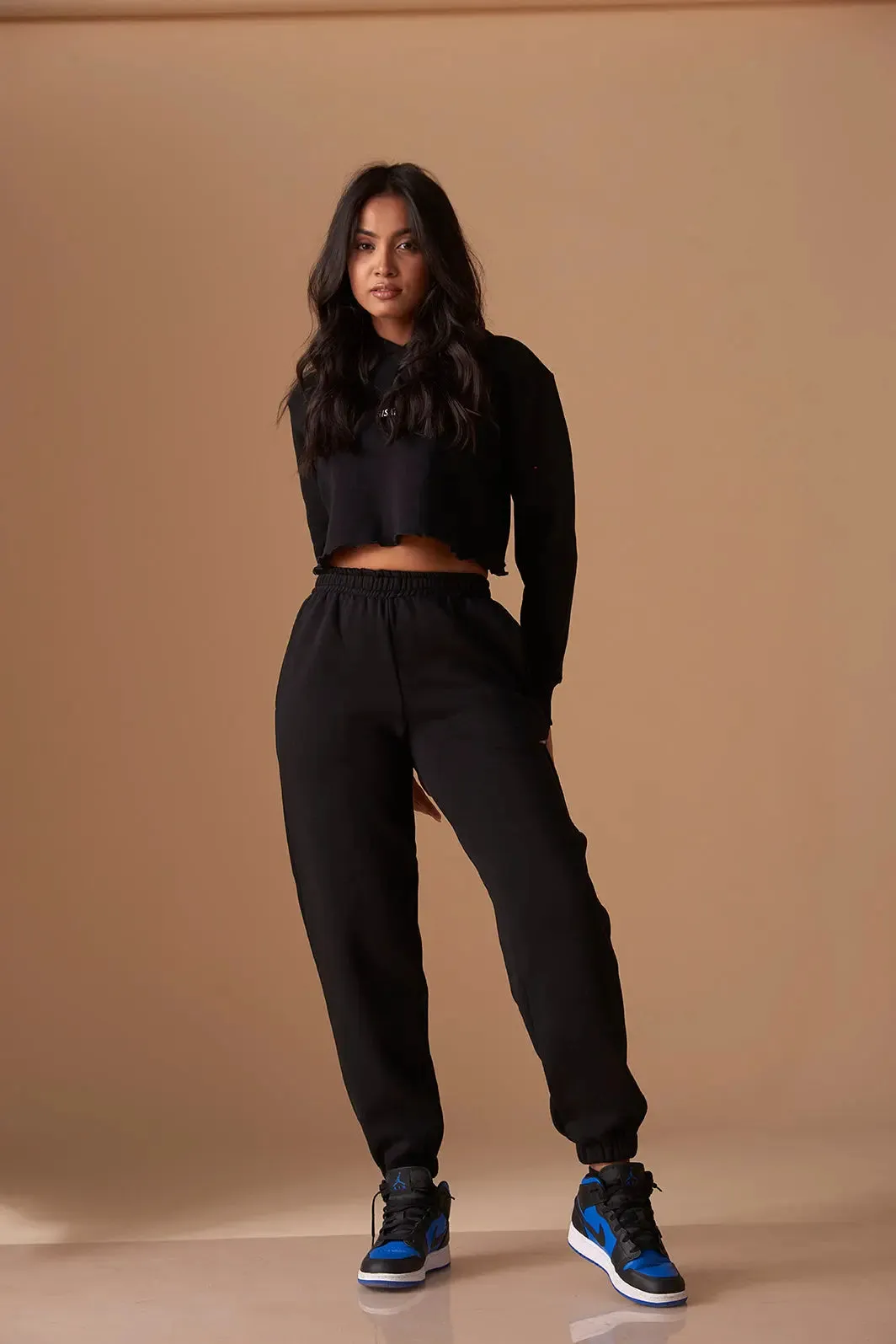 Relaxed Crop Hooded sweatshirt with Mid rise Joggers