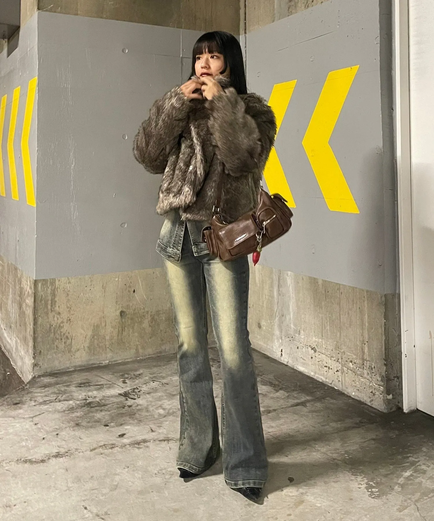 Stand collar volume fur coat