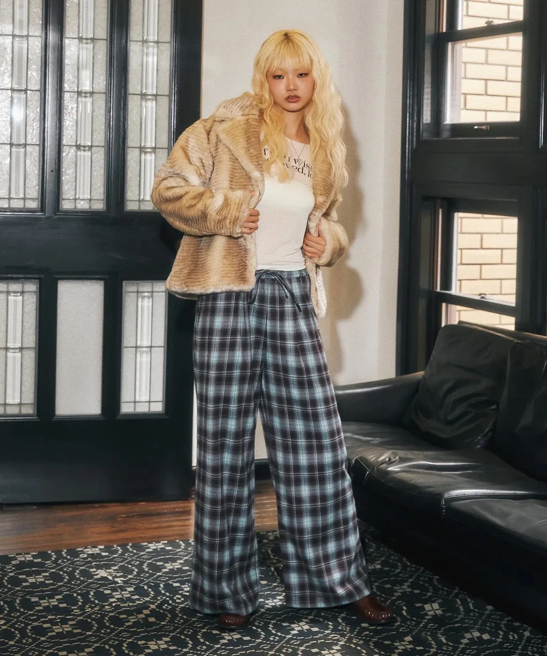 Stand collar volume fur coat