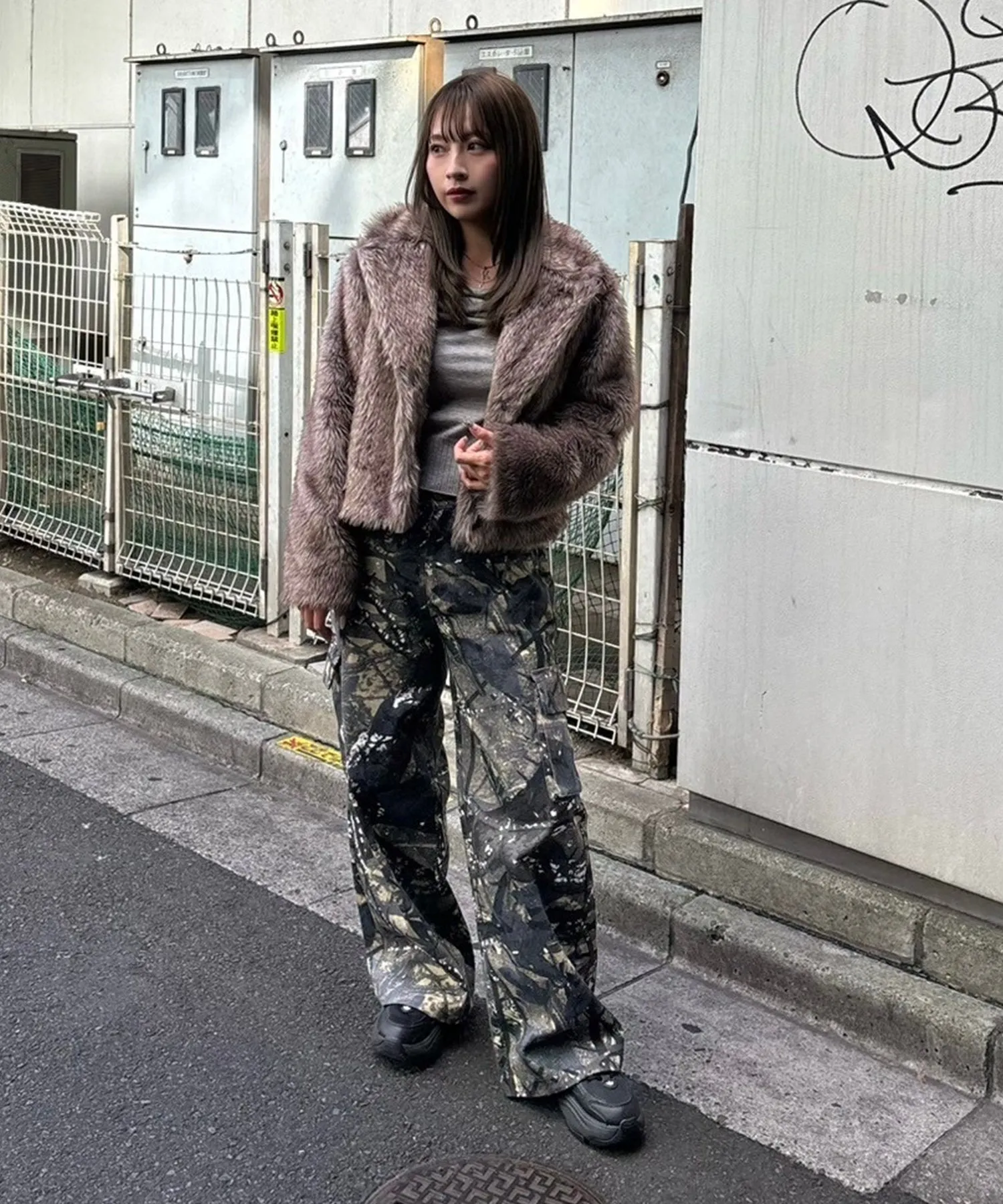 Stand collar volume fur coat