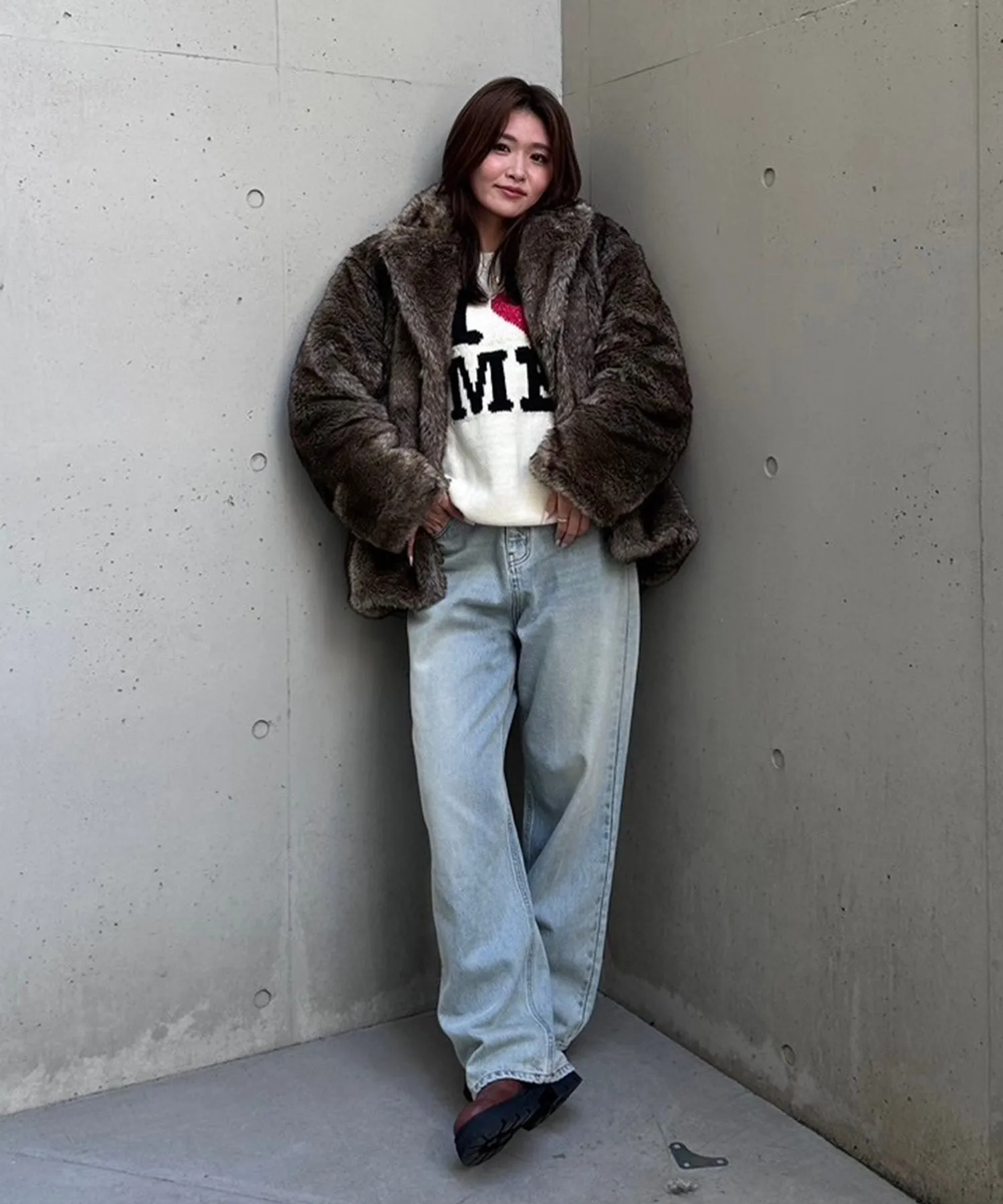 Stand collar volume fur coat