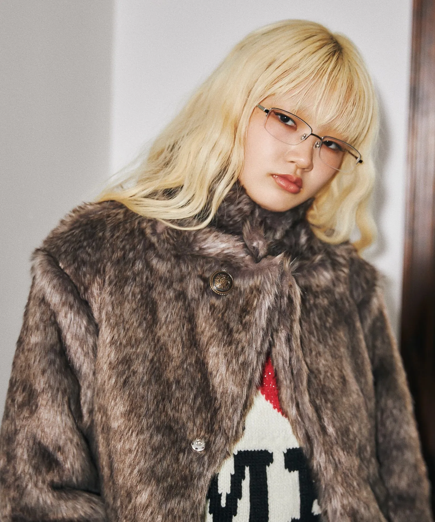 Stand collar volume fur coat