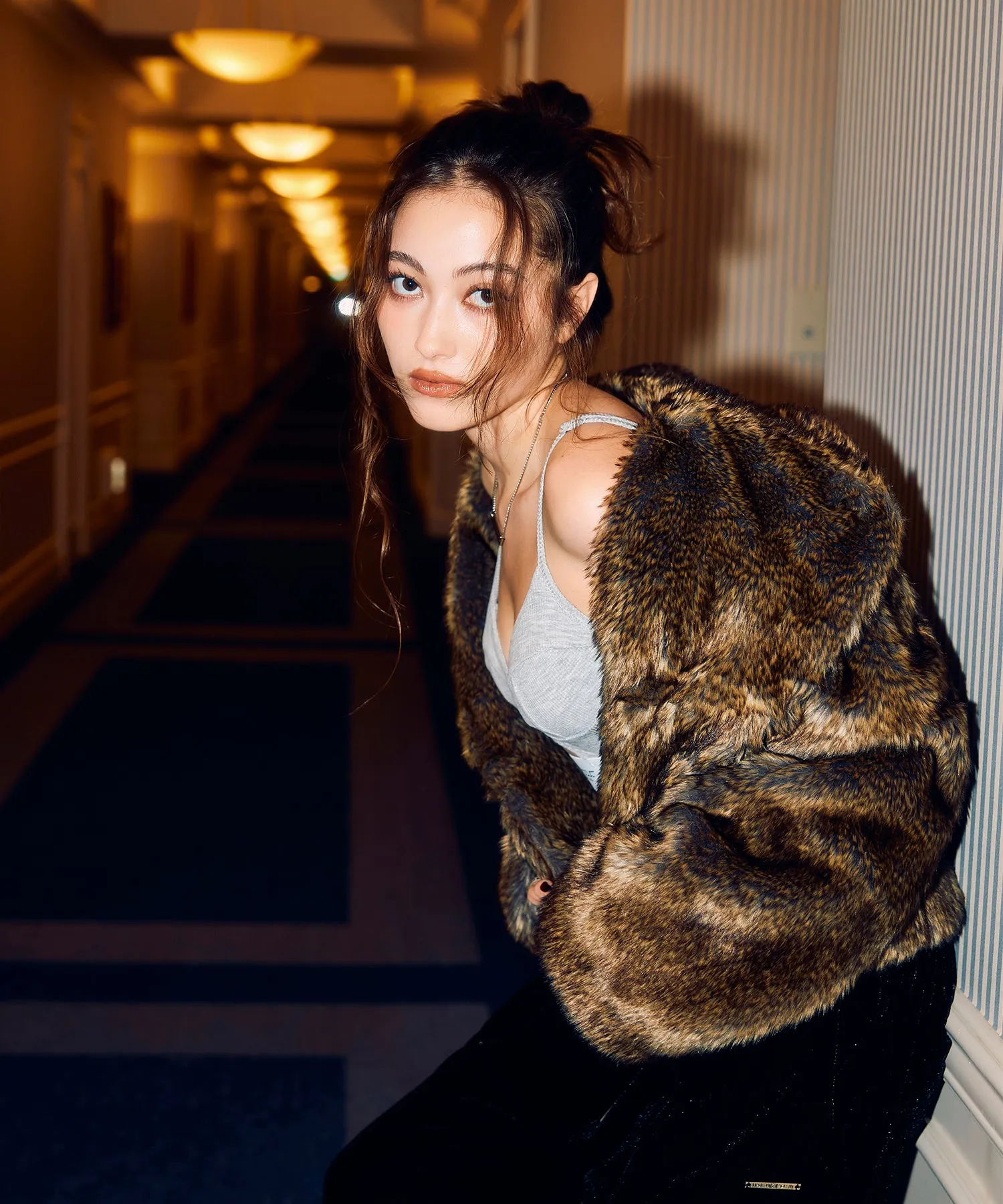 Stand collar volume fur coat