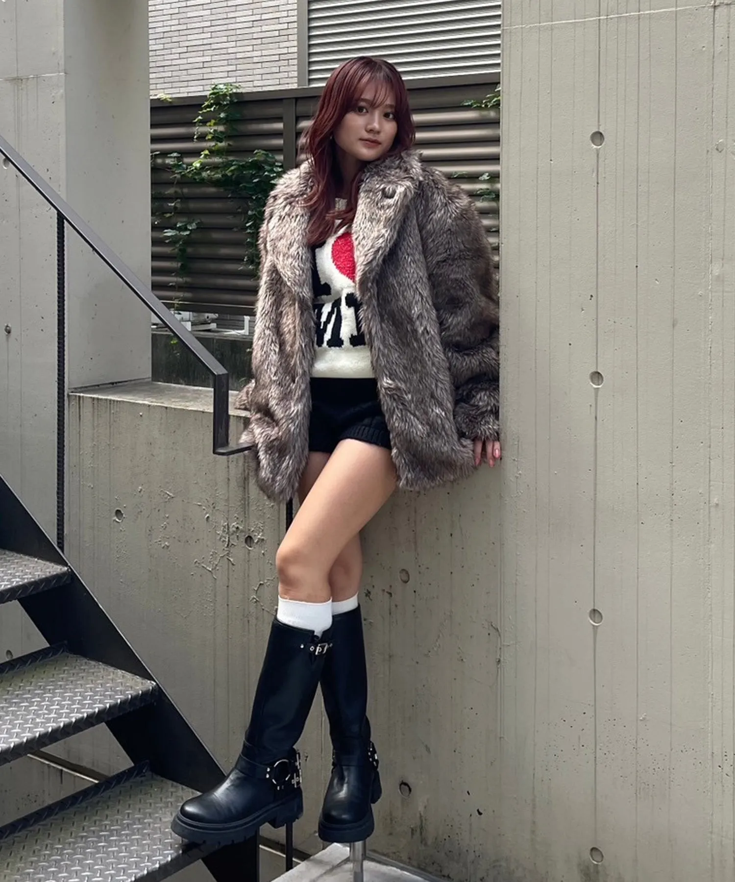Stand collar volume fur coat