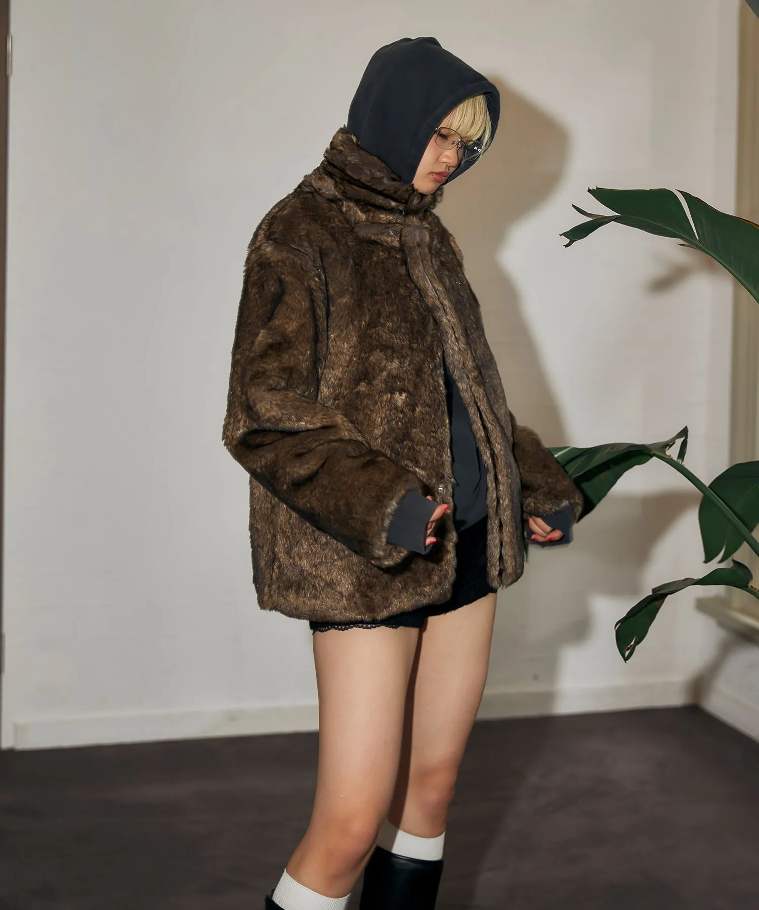 Stand collar volume fur coat