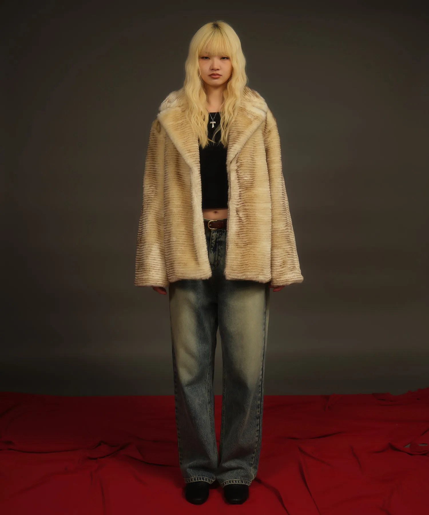 Stand collar volume fur coat