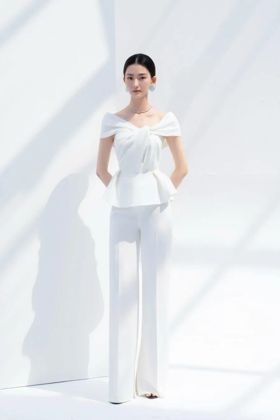 Twisted Top & Straight Pants Set-MAIR